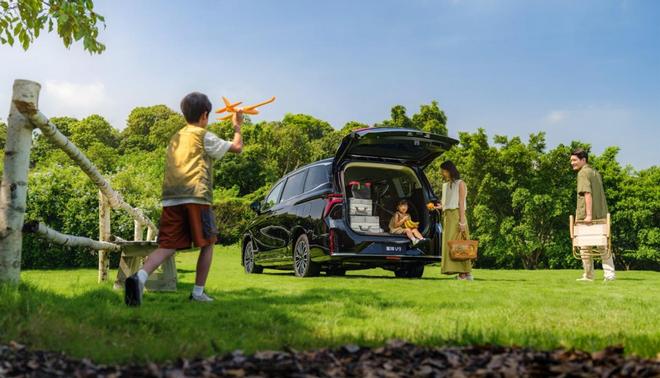 重新定义家庭出行彻底终结“伪露营时代”pg电子免费模拟器“露营神车”星海V9(图4) 重新定义家庭出行彻底终结“伪露营时代”pg电子免费模拟器“露营神车”星海V9(图4)