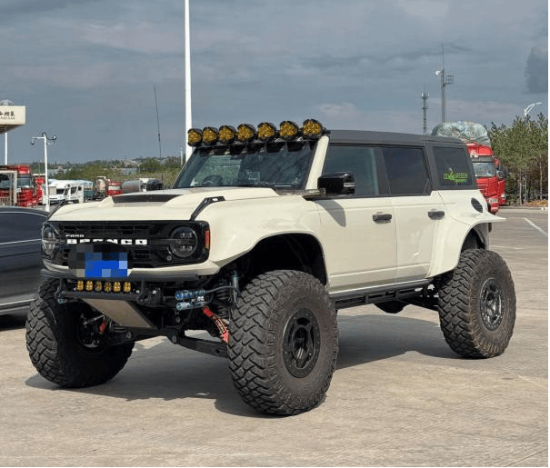 店推荐:中马房车汇引领改装新风尚pg电子中国实力强的越野车改装(图3) 店推荐:中马房车汇引领改装新风尚pg电子中国实力强的越野车改装(图3)